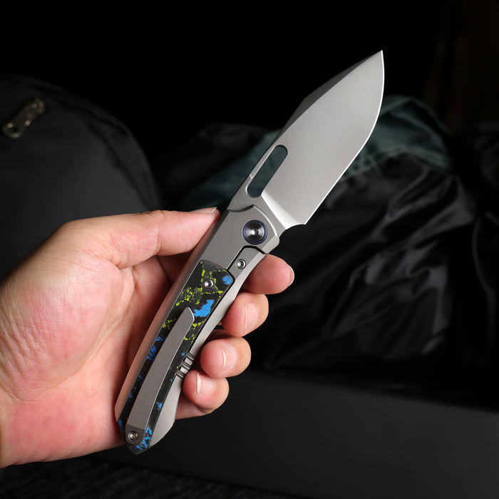 Remette ORCAUR RT-Orca (M390, Drop Point, Pearlescent, Titanium & Carbon Fiber, Button Frame Lock) Pocket Knife