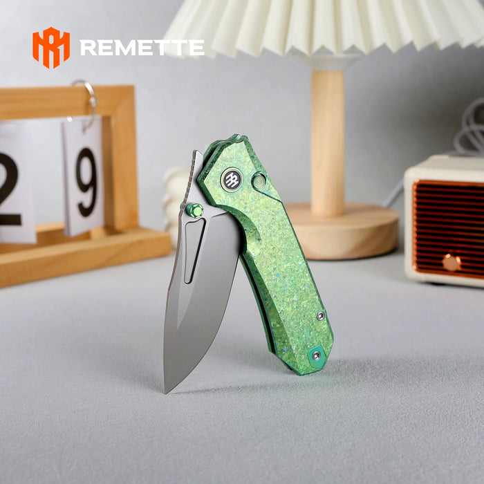 REMETTE RNTB4 RT-Rhino (M390, Drop Point, Pearlescent, Crystallized Titanium, Green) Pocket Knife