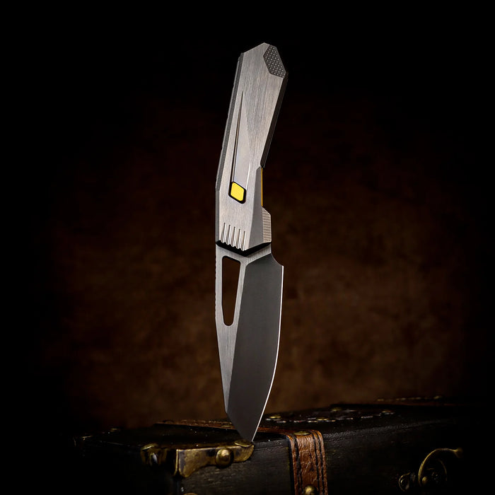 Remette RTCZ-B Agile Peregrine Falcon (M390, Reverse Tanto, DLC, Titanium) Pocket Knife